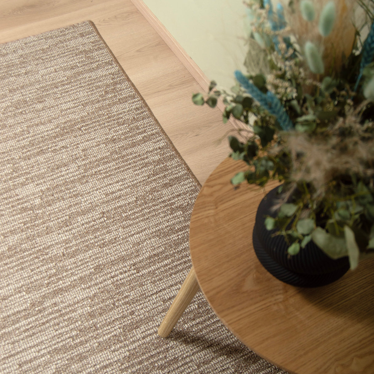 beige kumipohjainen käytävämatto aatos fiiliskuva