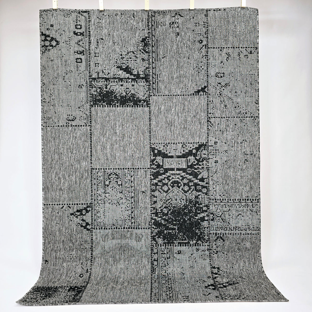 kumipohjainen matto dawn foam patchwork harmaa pääkuva