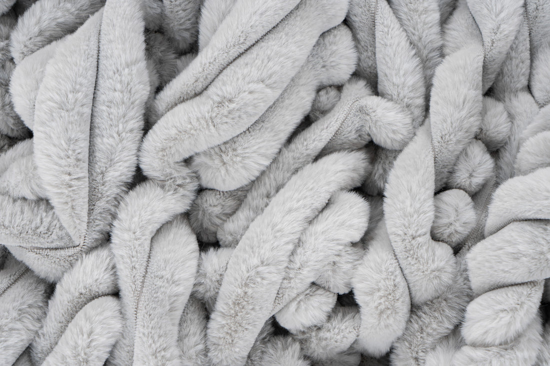 Torkkupeitto Plush Hopea 150 x 200 cm