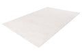 lyhytnukkainen valkoinen matto olohuoneeseen koko