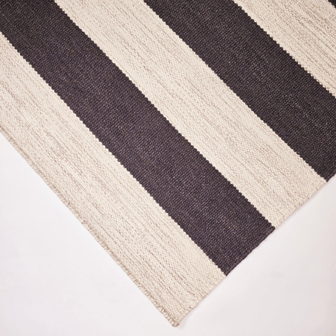 Stripes Harmaa - Villamatto